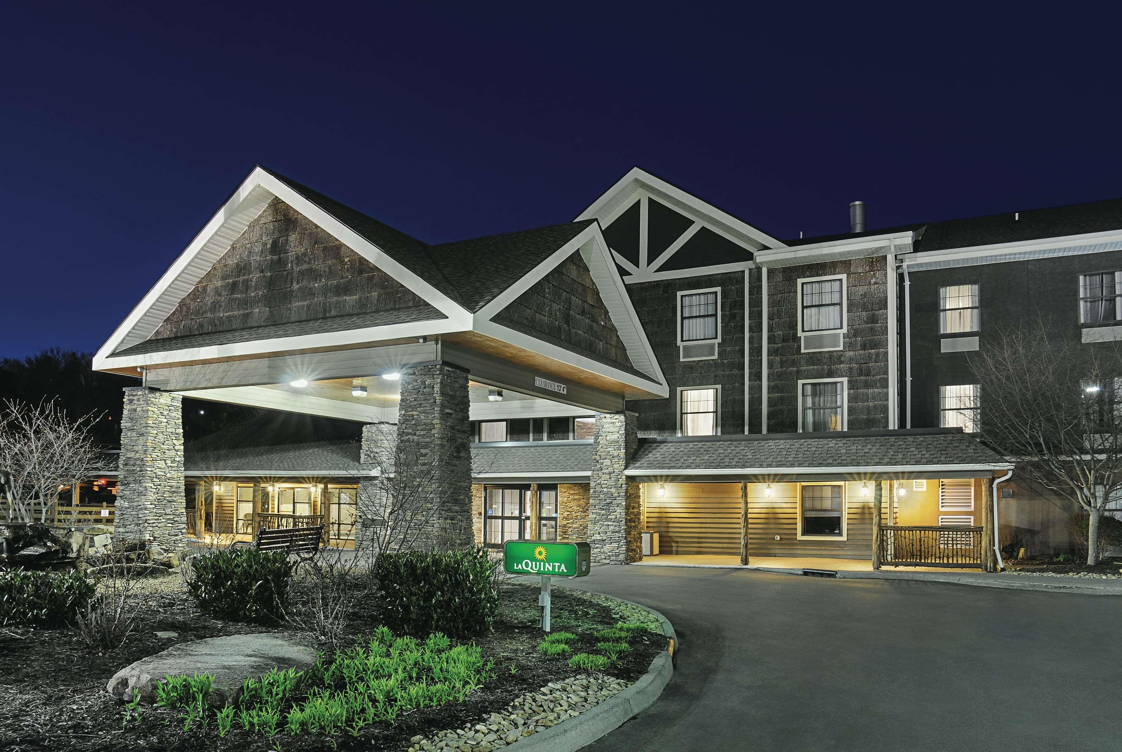 La Quinta By Wyndham Boone Hotel Exterior photo